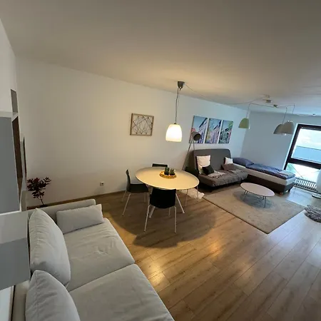 Altstadtoase An Der Marientormauer * Nürnberg